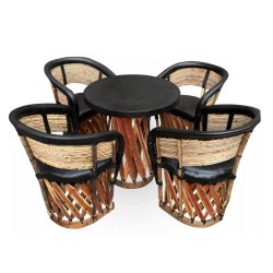 Mesa Con Sillas Equipales Tradicionales Para Restaurante