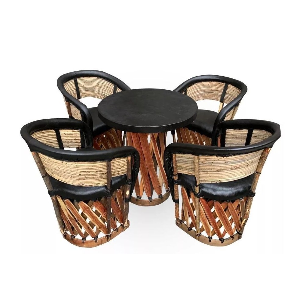 Mesa Con Sillas Equipales Tradicionales Para Restaurante